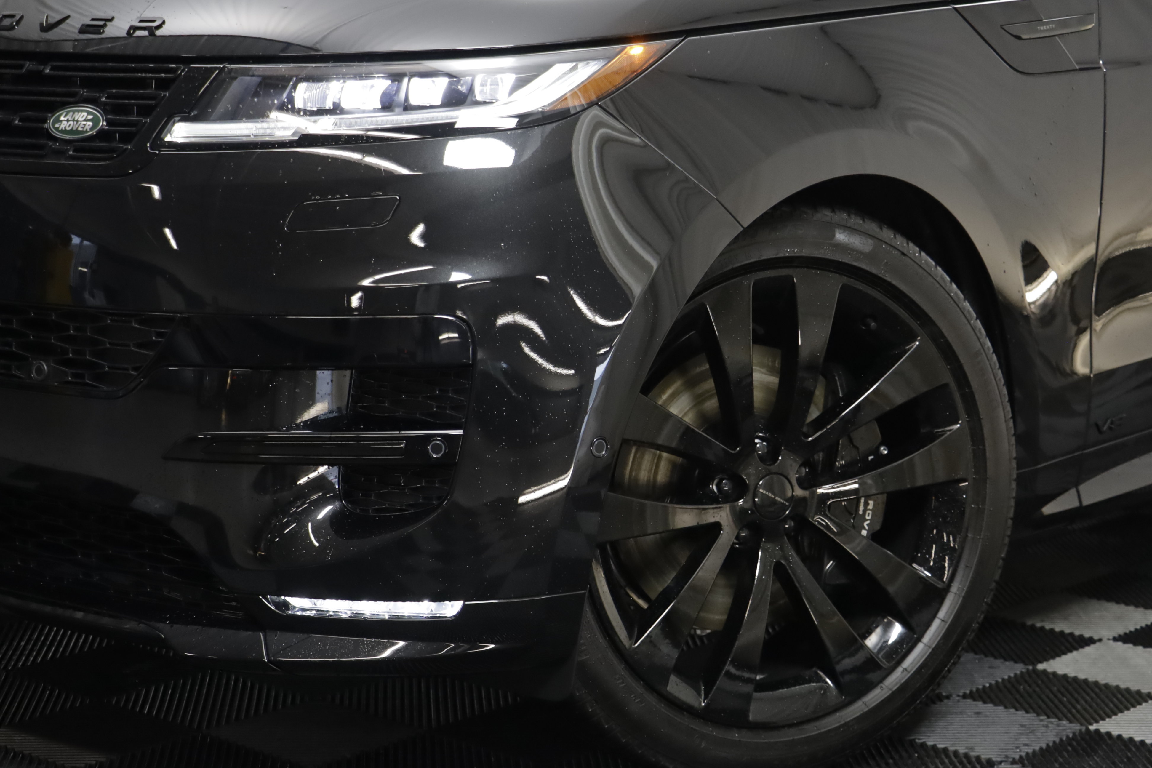 New 2027 Land Rover Range Rover Sport Twenty Edition AWD/4WD image 4