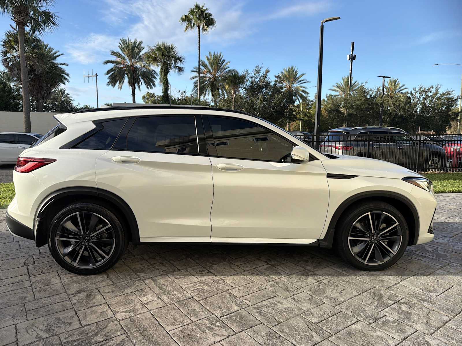 Used 2024 INFINITI QX50 Sport FWD image 2