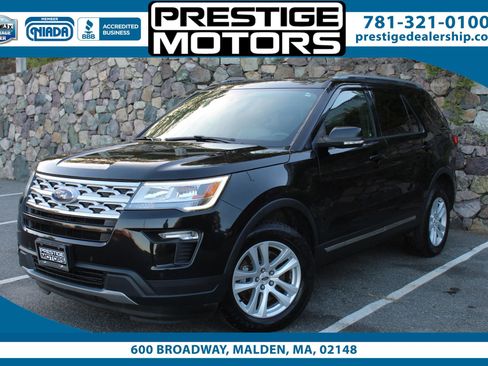 Used 2018 Ford Explorer XLT w/ Equipment Group 202A image 1