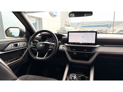 Used 2025 Ford Explorer ST-Line AWD/4WD image 12