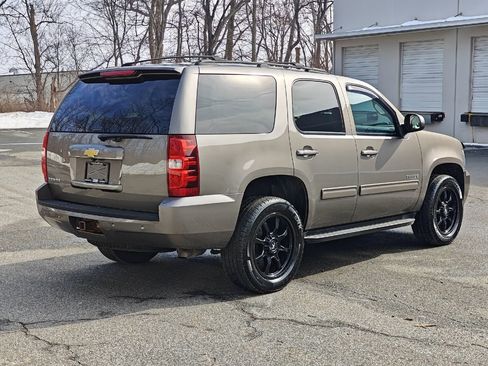 Used 2013 Chevrolet Tahoe LS w/ Convenience Package AWD/4WD image 4