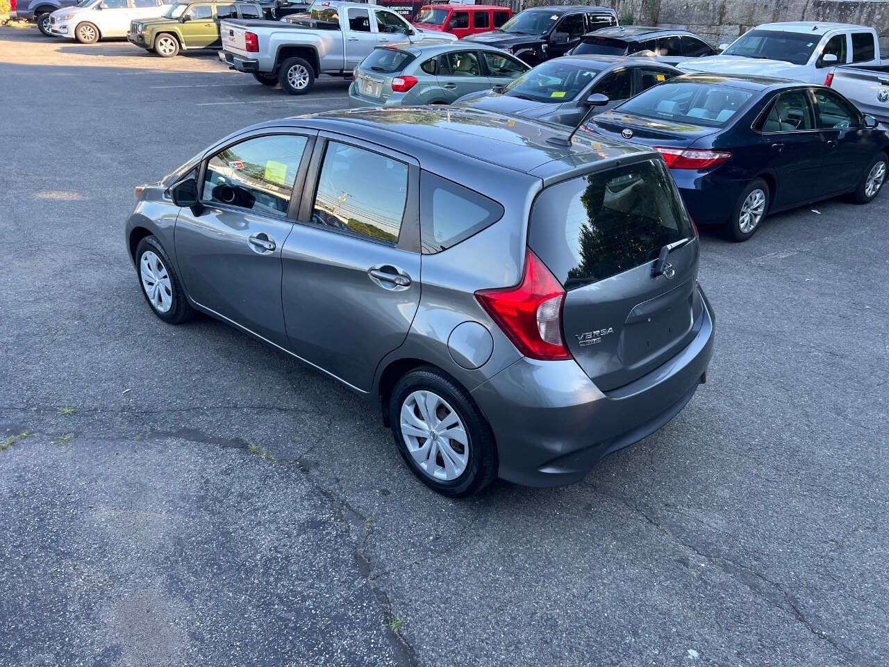 Used 2017 Nissan Versa Note SV FWD image 18
