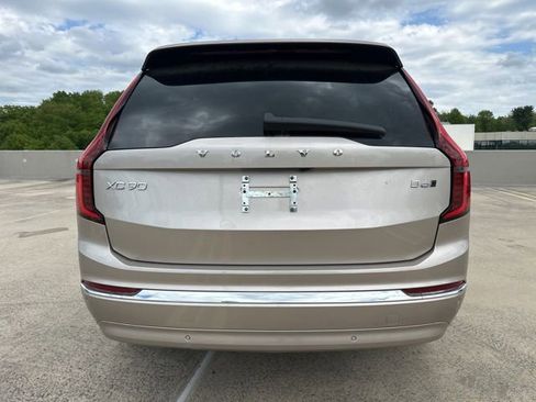 New 2026 Volvo XC90 B6 Plus w/ Protection Package AWD/4WD image 7