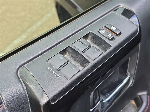 Used 2021 Toyota 4Runner Venture image 13