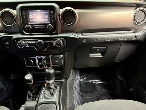 Used 2020 Jeep Wrangler Unlimited Sport S AWD/4WD image 15