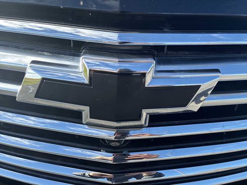 Used 2022 Chevrolet Traverse Premier image 31