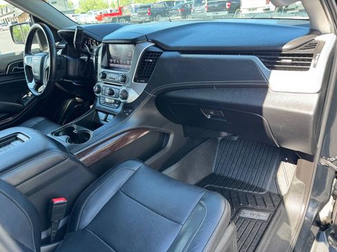 Used 2016 GMC Yukon XL SLT w/ Open Road Package AWD/4WD image 40