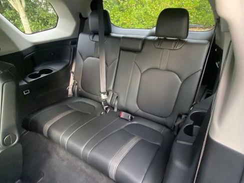 Used 2023 Honda Pilot EX-L image 10