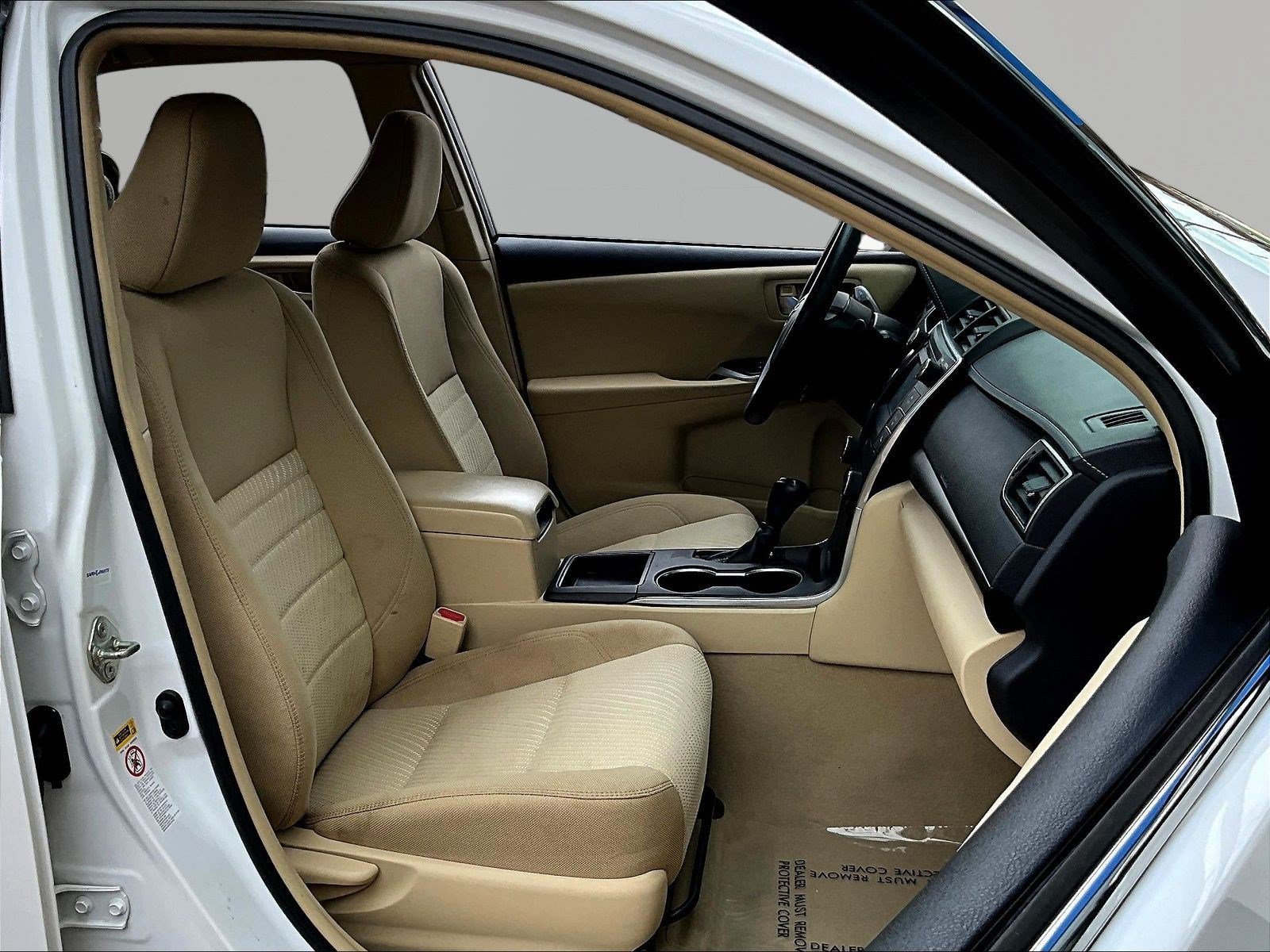 Used 2015 Toyota Camry LE FWD image 26