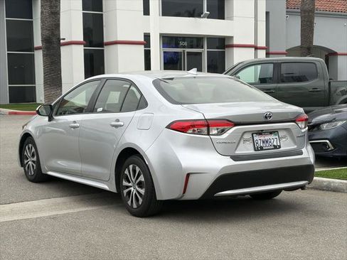 Certified 2022 Toyota Corolla LE FWD image 4