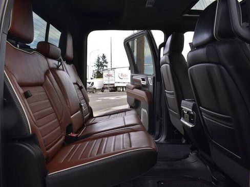 Used 2024 GMC Sierra 3500 Denali Ultimate image 25