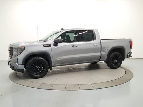 Used 2023 GMC Sierra 1500 Elevation w/ X31 Off-Road Package AWD/4WD image 4