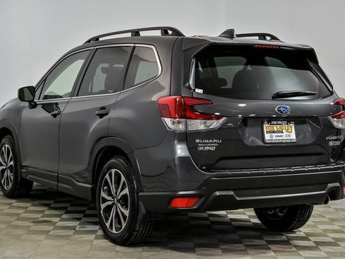 Used 2023 Subaru Forester Limited image 5