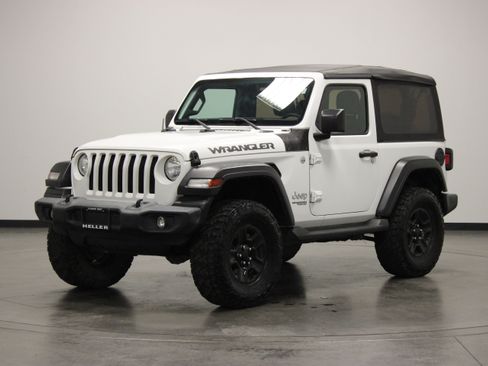 Used 2018 Jeep Wrangler Sport AWD/4WD image 4