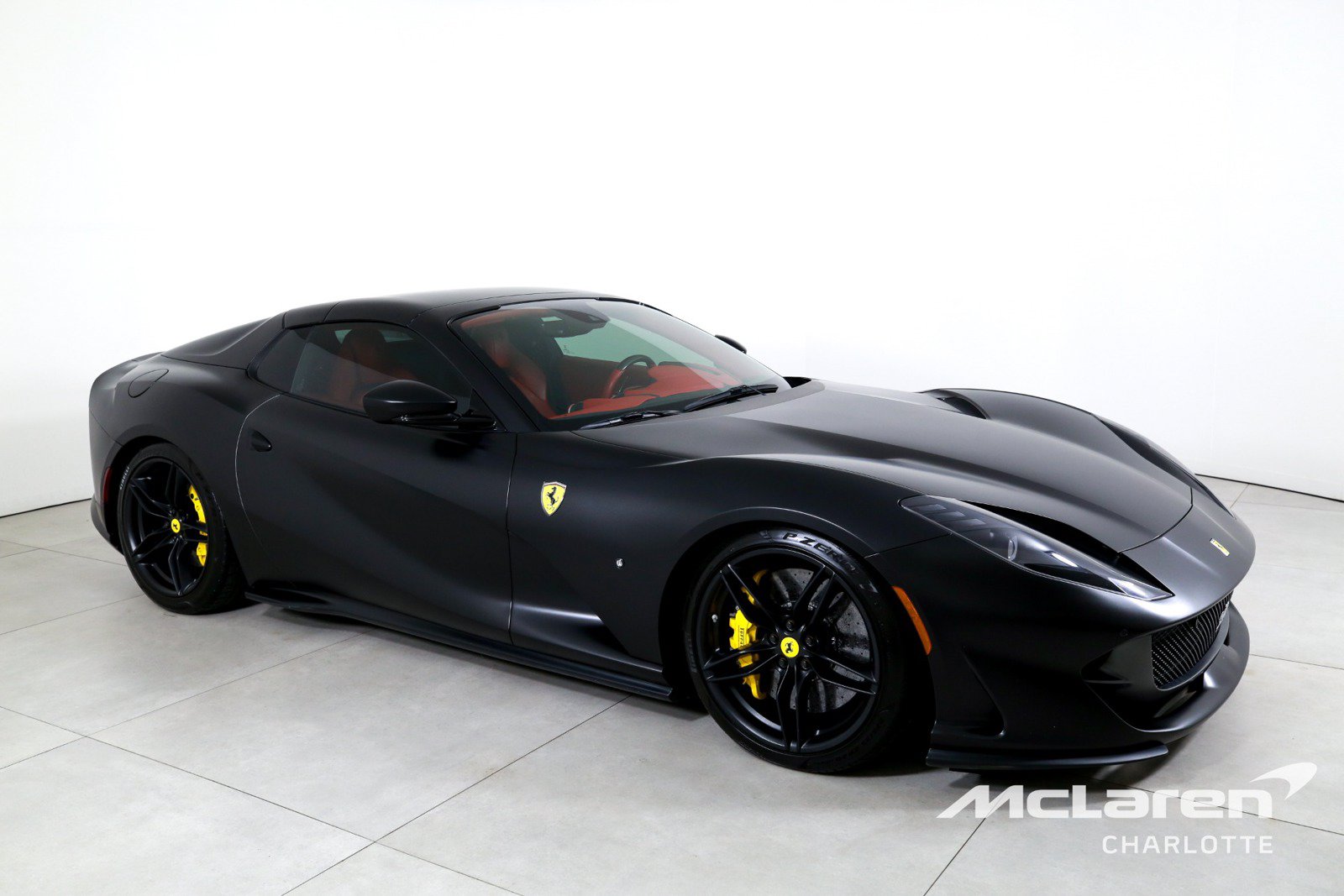 Used 2022 Ferrari 812 GTS RWD image 3