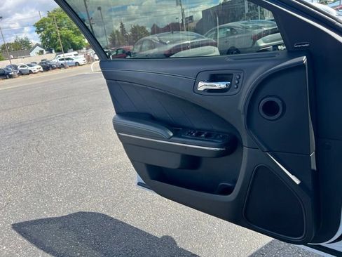 Used 2022 Dodge Charger SRT Hellcat w/ Harman/Kardon Audio Group RWD image 15