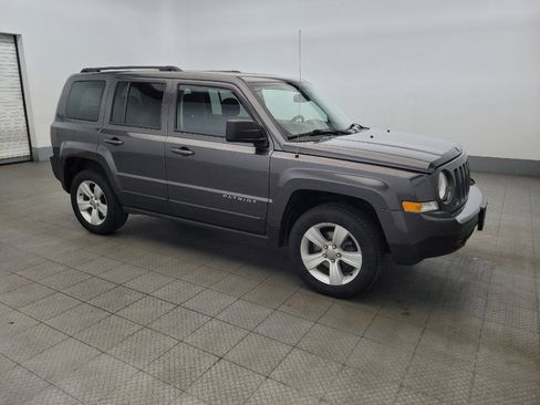 Used 2017 Jeep Patriot Latitude image 11
