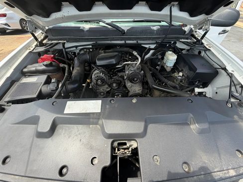 Used 2013 Chevrolet Silverado 1500 W/T RWD image 14