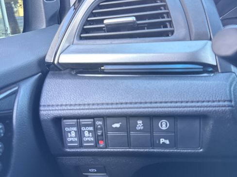 Used 2024 Honda Odyssey Touring image 30