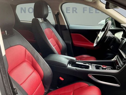 Used 2018 Jaguar F-PACE R-Sport image 28