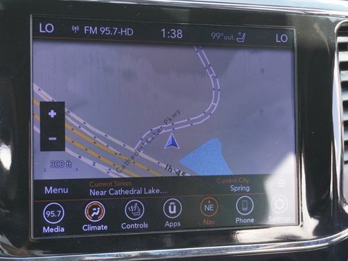 Used 2020 Jeep Grand Cherokee Limited w/ Luxury Group II RWD image 17