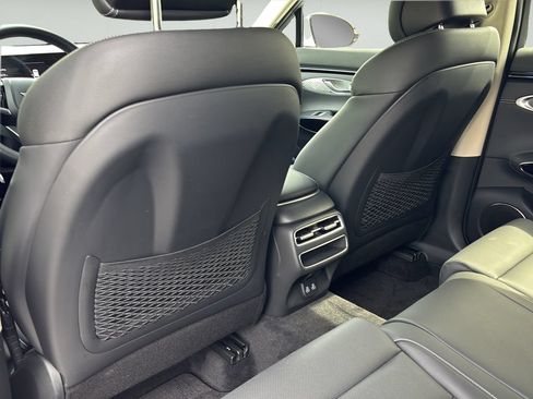 Certified 2026 Genesis GV70 2.5T AWD/4WD image 17