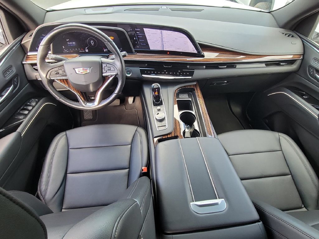 Used 2024 Cadillac Escalade Luxury RWD image 19