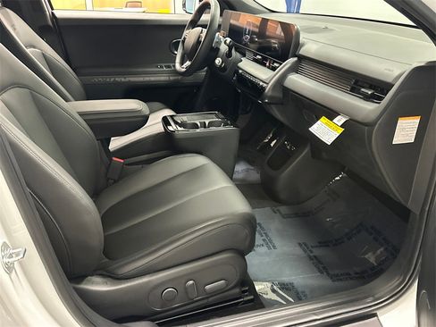 Used 2025 Hyundai Ioniq 5 XRT image 12