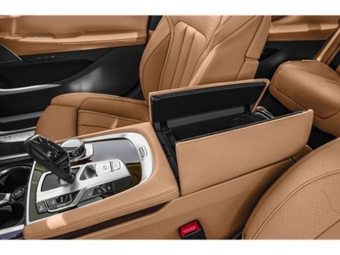 Used 2019 BMW 740i RWD image 17