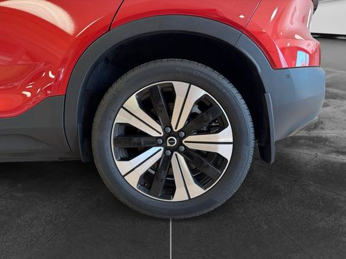 Used 2023 Volvo C40 P8 Recharge Plus AWD/4WD image 34