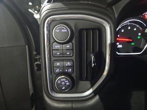 Used 2022 Chevrolet Silverado 2500 LTZ w/ LTZ Plus Package image 23