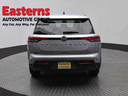 Used 2023 Nissan Pathfinder S AWD/4WD image 6