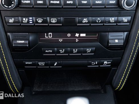 Used 2012 Porsche 911 Turbo S image 29