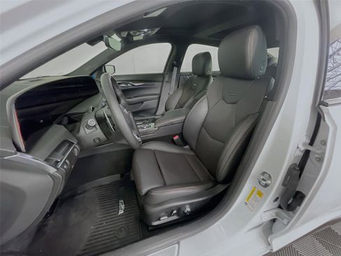 Used 2025 Cadillac CT5 V RWD image 26