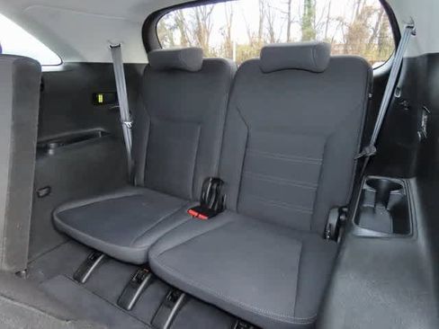 Used 2019 Kia Sorento LX image 15