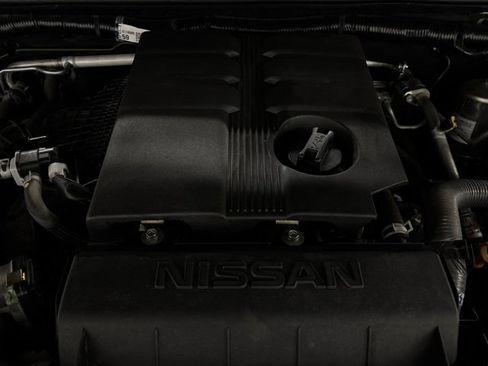 Used 2024 Nissan Frontier SL image 23