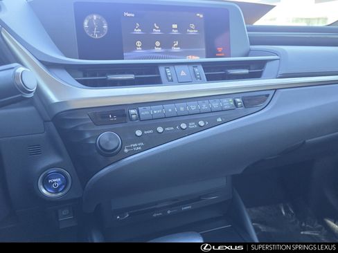 Certified 2019 Lexus ES 300h w/ Accessory Package image 19