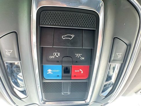 Used 2023 Jeep Grand Cherokee L Limited w/ Trailer Tow Group (B) AWD/4WD image 43