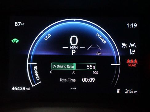 Certified 2025 Toyota Camry SE FWD image 17