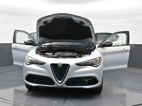 Used 2024 Alfa Romeo Stelvio Ti w/ Performance Driving Package AWD/4WD image 33