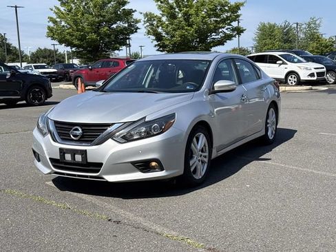 Used 2016 Nissan Altima 3.5 SL FWD image 5
