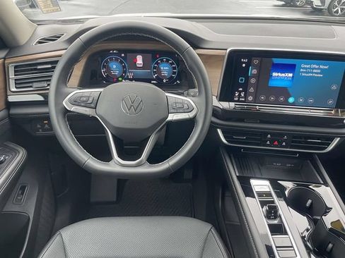 Certified 2026 Volkswagen Atlas SE FWD image 16