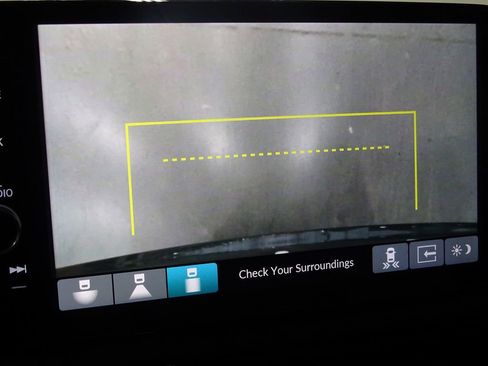 Used 2024 Honda CR-V EX-L image 10