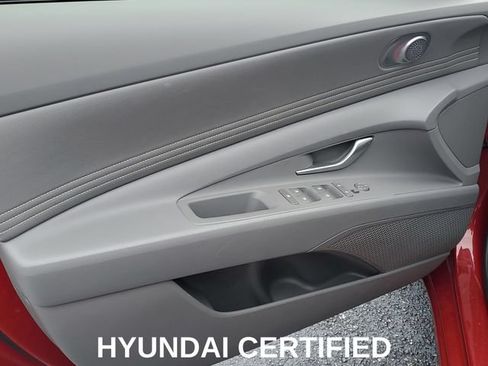 Certified 2025 Hyundai Elantra SEL FWD image 9