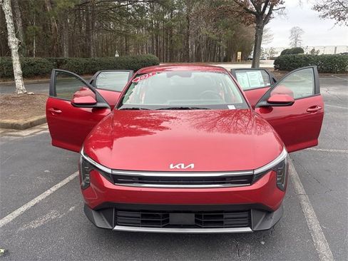 Certified 2025 Kia K4 EX image 9