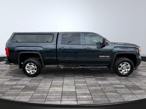 Used 2019 GMC Sierra 3500 SLT w/ Duramax Plus Package AWD/4WD image 8