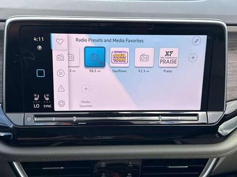 Used 2024 Volkswagen Atlas SEL AWD/4WD image 24