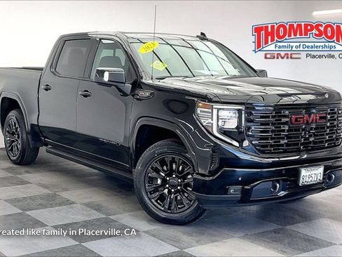 Used 2023 GMC Sierra 1500 Denali w/ Technology Package AWD/4WD image 1