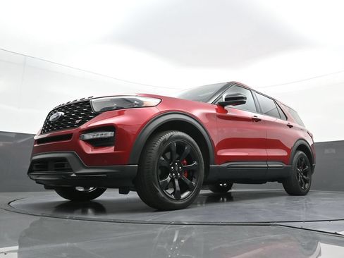 Used 2022 Ford Explorer ST w/ Equipment Group 401A AWD/4WD image 24