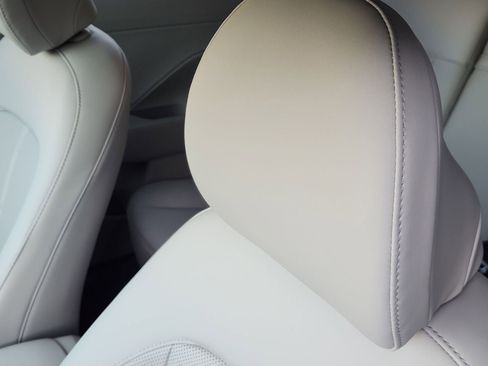 New 2026 Hyundai Kona SEL Premium image 11